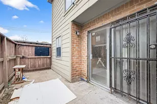 9350 Country Creek Dr, Houston, TX 77036 - Photo 37