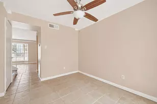 9350 Country Creek Dr, Houston, TX 77036 - Photo 21