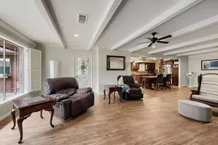 1200 Plantation Dr, Dickinson, TX 77539 - Photo 7