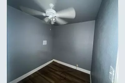 215 Fresa Road, Pasadena, TX 77502 - Photo 9