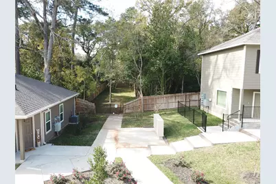 615 Hayman Street, Huntsville, TX 77340 - Photo 9