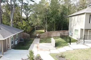615 Hayman St, Huntsville, TX 77340 - Photo 9