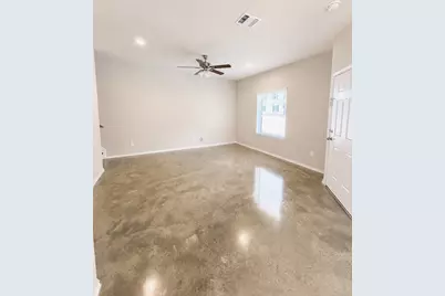 615 Hayman Street, Huntsville, TX 77340 - Photo 17