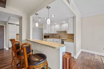 49 Briar Hollow Lane #401, Houston, TX 77027 - Photo 7