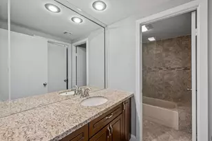 49 Briar Hollow Ln, Houston, TX 77027 - Photo 19