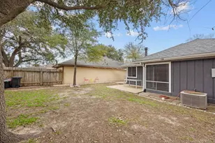 9306 Crescent Moon Dr, Houston, TX 77064 - Photo 25