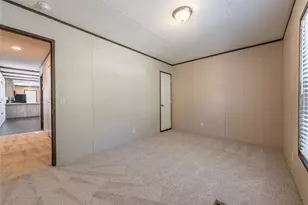 8700 Patricia Ln, Hitchcock, TX 77563 - Photo 15
