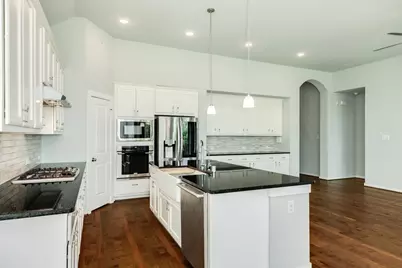 4015 Shackleton Court, Iowa Colony, TX 77583 - Photo 13