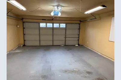 9260 Meadowbend Drive, Beaumont, TX 77706 - Photo 31