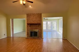 9260 Meadowbend Dr, Beaumont, TX 77706 - Photo 3