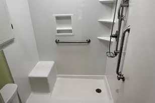 9260 Meadowbend Dr, Beaumont, TX 77706 - Photo 15