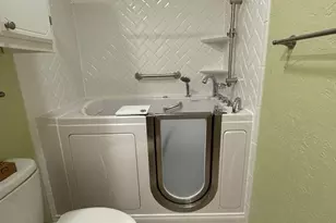 9260 Meadowbend Dr, Beaumont, TX 77706 - Photo 23