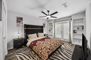 2930 Riata Ln, Houston, TX 77043 - Photo 21