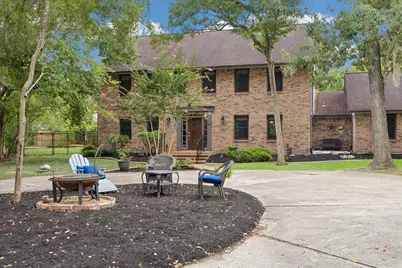 906 Quaker Bend Drive, Friendswood, TX 77546 - Photo 1