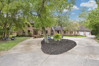 906 Quaker Bend Drive, Friendswood, TX 77546 - Photo 3