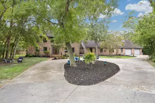 906 Quaker Bnd Dr, Friendswood, TX 77546 - Photo 3