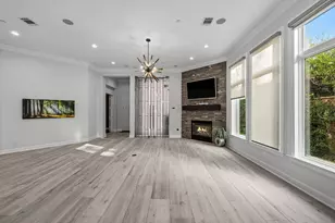 8842 Inverness Park Way, Houston, TX 77055 - Photo 11