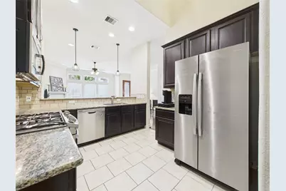 22 Tassia Lane, Pasadena, TX 77058 - Photo 11