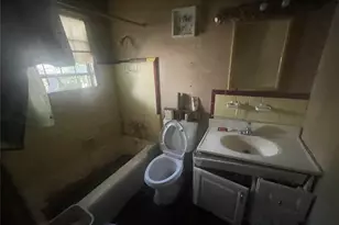 4854 Clover St, Houston, TX 77033 - Photo 11