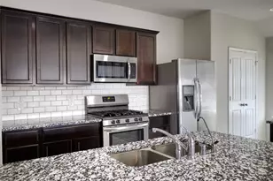 707 Desert Pea Ln, Rosharon, TX 77583 - Photo 7