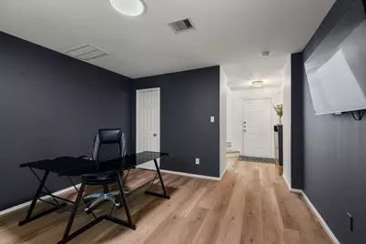 1616 W 25th Street, Houston, TX 77008 - Photo 7