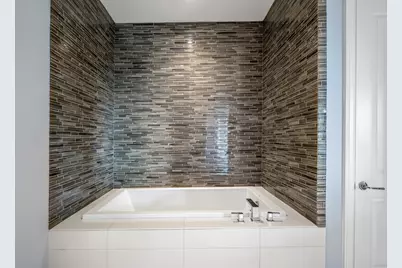 1409 Post Oak Boulevard #1804, Houston, TX 77056 - Photo 29