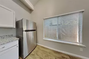 2203 Wheathall Camp Ln, Katy, TX 77449 - Photo 5
