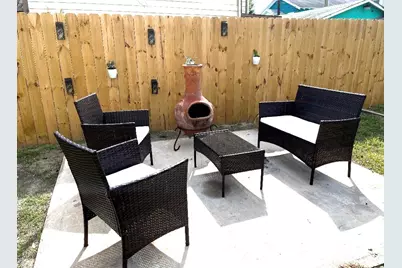 5201 Avenue O 1/2, Galveston, TX 77551 - Photo 23