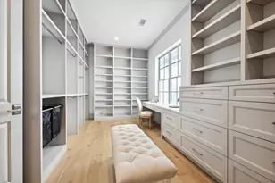 207 Sutton Row Pl, Houston, TX 77024 - Photo 17