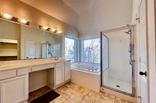 14214 Ayers Rock Rd, Sugar Land, TX 77498 - Photo 17