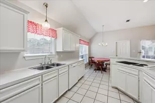 2831 Meadowbrook Ln, Port Neches, TX 77651 - Photo 19