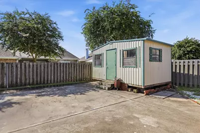 2831 Meadowbrook Lane, Port Neches, TX 77651 - Photo 33