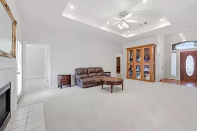 2831 Meadowbrook Lane, Port Neches, TX 77651 - Photo 11