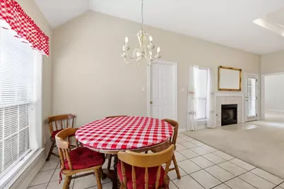 2831 Meadowbrook Lane, Port Neches, TX 77651 - Photo 15