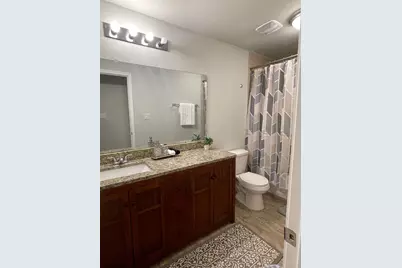 2010 Caplin Street #B, Houston, TX 77026 - Photo 7