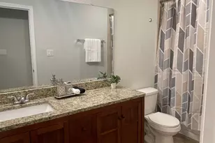 2010 Caplin St, Houston, TX 77026 - Photo 7