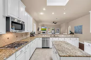 10 Pilot Rock Pl, Tomball, TX 77375 - Photo 7