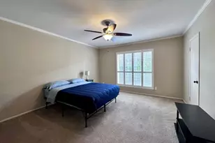 2228 S Piney Point Rd, Houston, TX 77063 - Photo 15