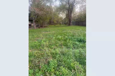 2379 Pope Street, Beaumont, TX 77703 - Photo 3