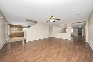 15202 Lynford Crest Dr, Houston, TX 77083 - Photo 9