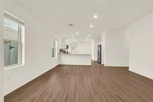 2010 Ballesteros St, Crosby, TX 77532 - Photo 3