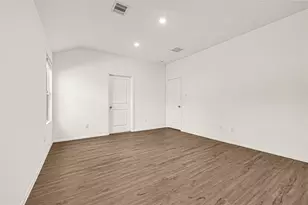 2010 Ballesteros St, Crosby, TX 77532 - Photo 13