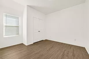 2010 Ballesteros St, Crosby, TX 77532 - Photo 17