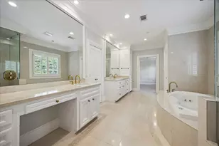 134 Park Laureate Dr, Houston, TX 77024 - Photo 25