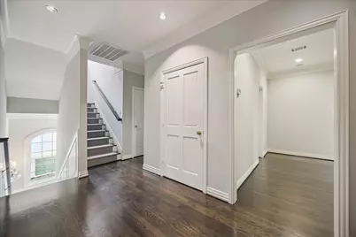 134 Park Laureate Drive, Houston, TX 77024 - Photo 33