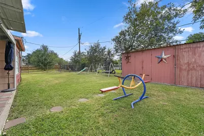1404 Hemlock Drive, Pasadena, TX 77502 - Photo 21