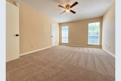 2626 Holly Hall Street #904, Houston, TX 77054 - Photo 9