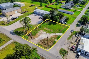 17419 County Road 143, Pearland, TX 77584 - Photo 1