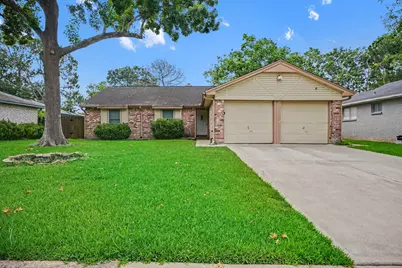 5127 Royal Parkway, Friendswood, TX 77546 - Photo 1