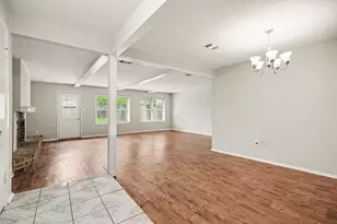5127 Royal Pkwy, Friendswood, TX 77546 - Photo 3